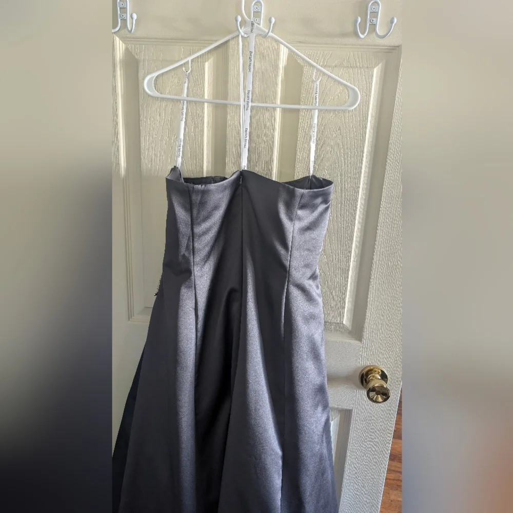 David's Bridal Women 18 Pewter gray formal sleeveless dress - Picture 5 of 5